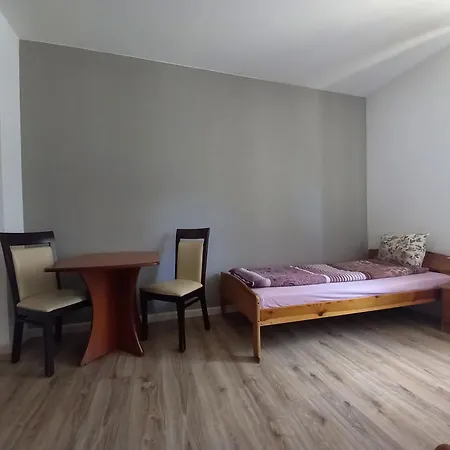U Podnoza Zamku Chojnik Apartmán