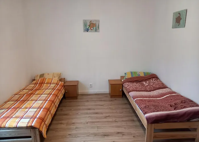 U Podnoza Zamku Chojnik Апартаменты