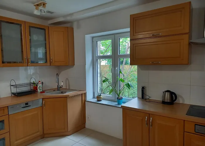 U Podnoza Zamku Chojnik * Jelenia Góra